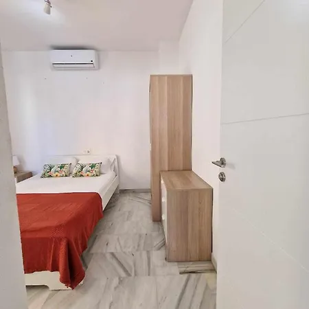 Atico Moderno Con Terraza Privada En Centro